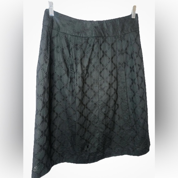 LOFT Black Eyelet A-Line Skirt – Classic Cotton Lined Skirt, Size 6 - Picture 1 of 2